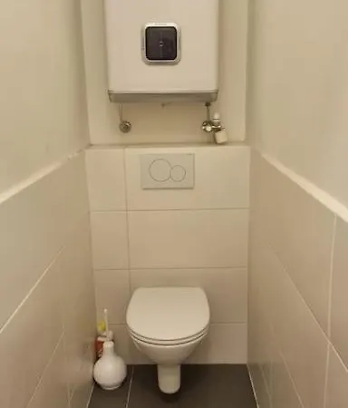 Apartament Grossraeumig Und Zentral Inklusive Parkplatz Graz
