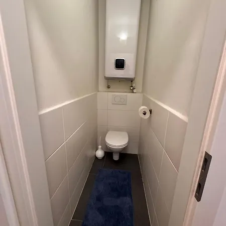 Grossraeumig Und Zentral Inklusive Parkplatz * Graz